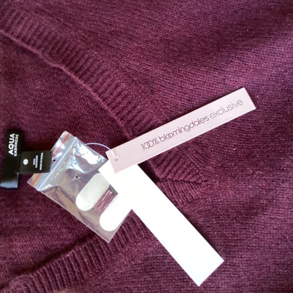 Aqua Burgundy Cashmere Distressed V-Neck Sweater 100% Bloomingdales Exclusive - Picture 7 of 13
